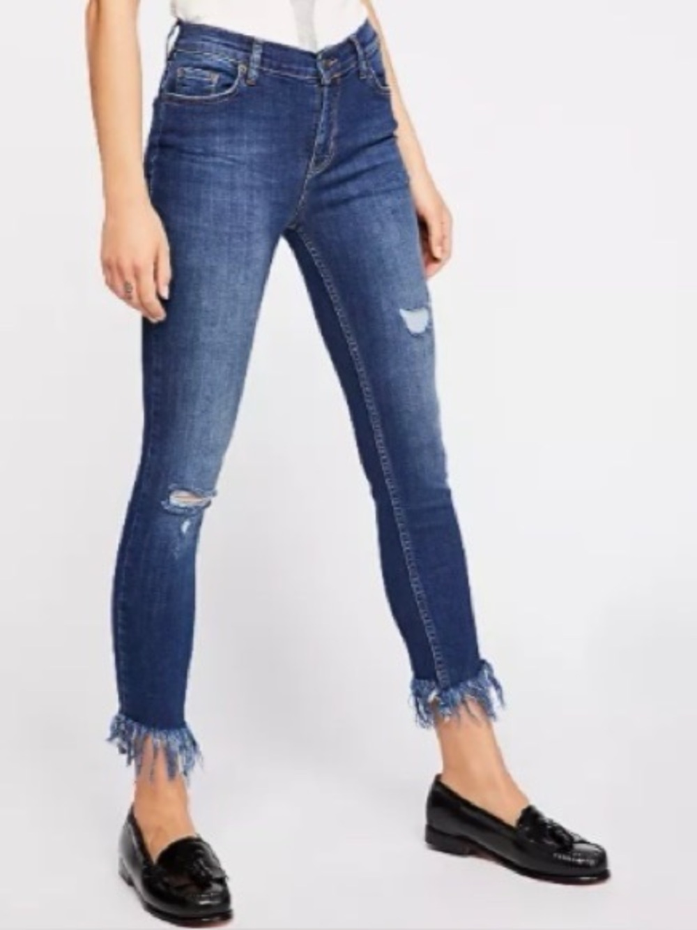 Free People Great Heights Distressed Fringe Hem Skinny Jeans W30